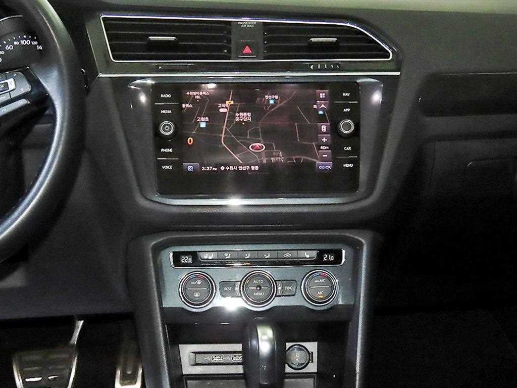Volkswagen Tiguan - Vista 11