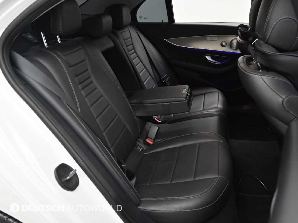 Mercedes Benz E class - Vista 12
