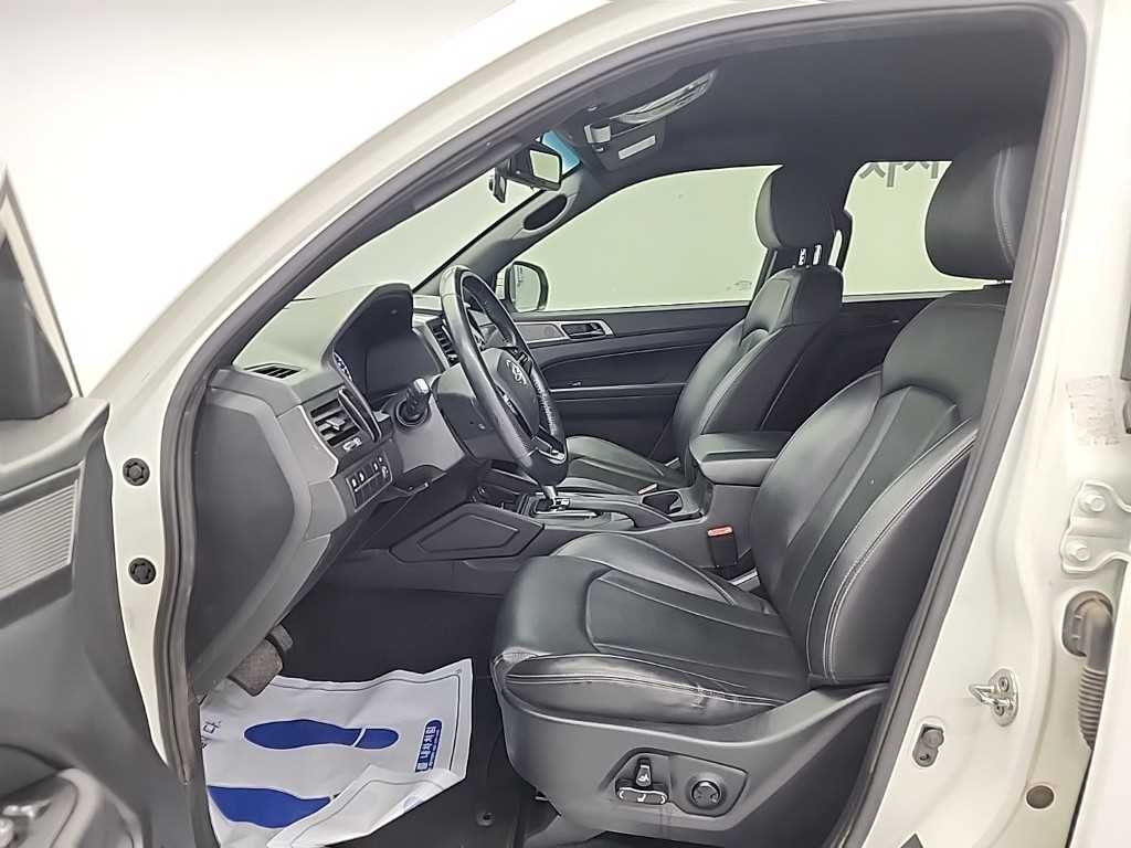 Ssangyong Rexton - Vista 11