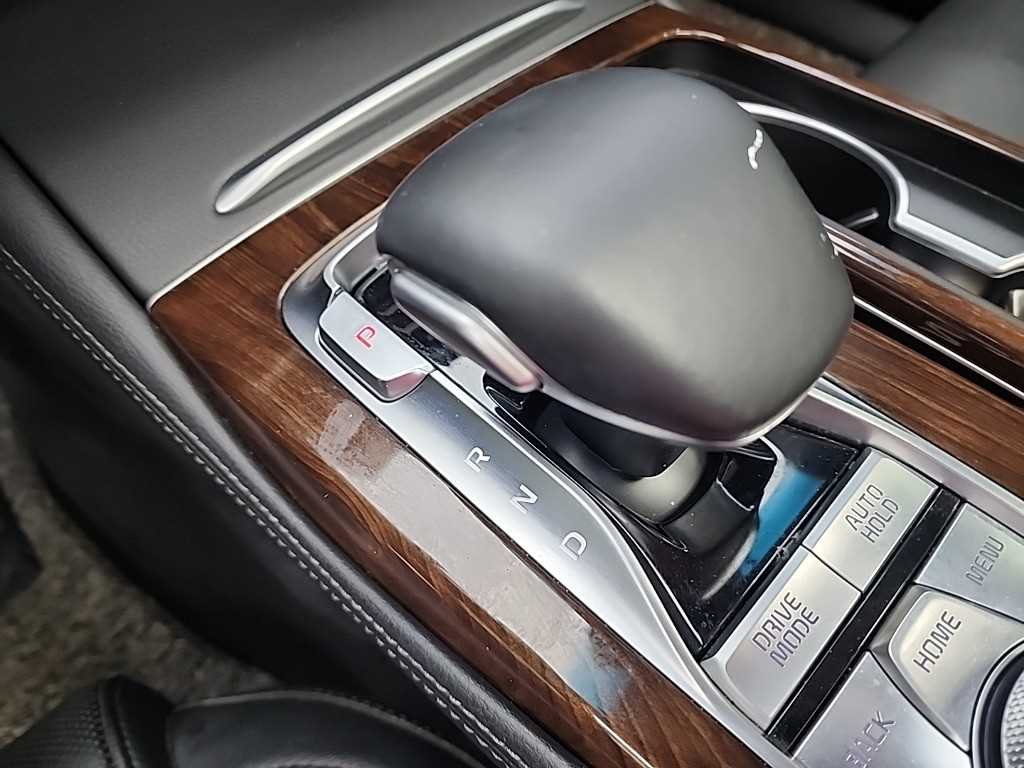 KIA K9 - Vista 8
