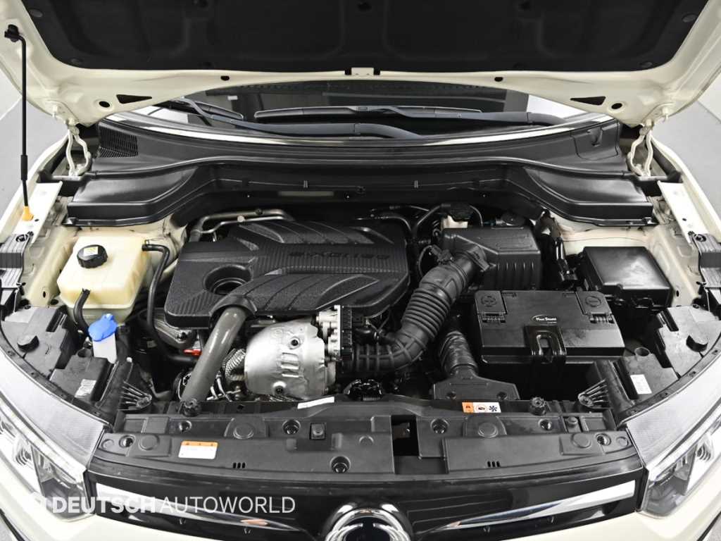 Ssangyong Tivoli - Vista 6
