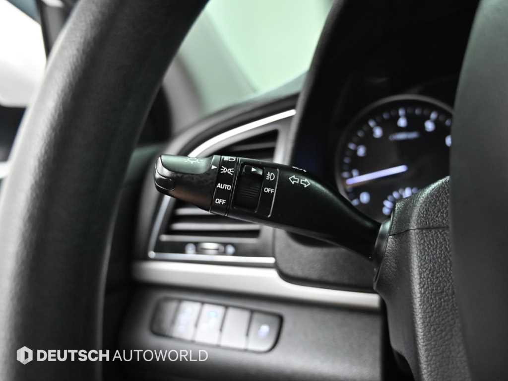 HYUNDAI Avante 2018 Blanco - Importación desde Corea - HF Imports Iquique - Foto 17