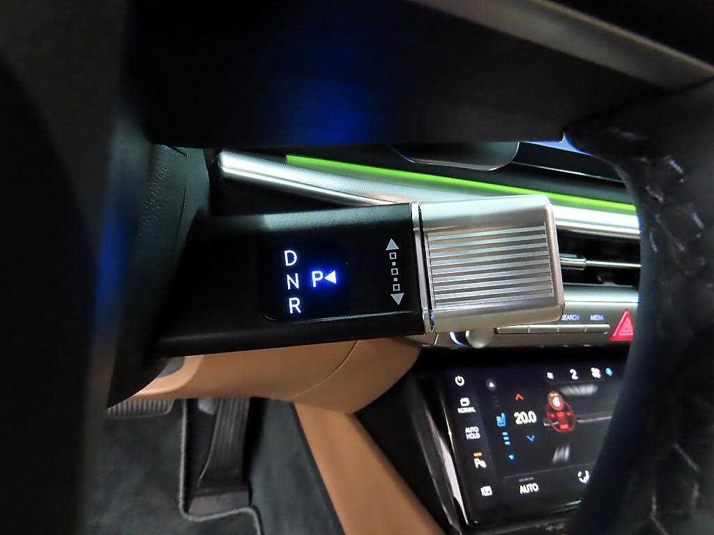 HYUNDAI Grandeur - Vista 10