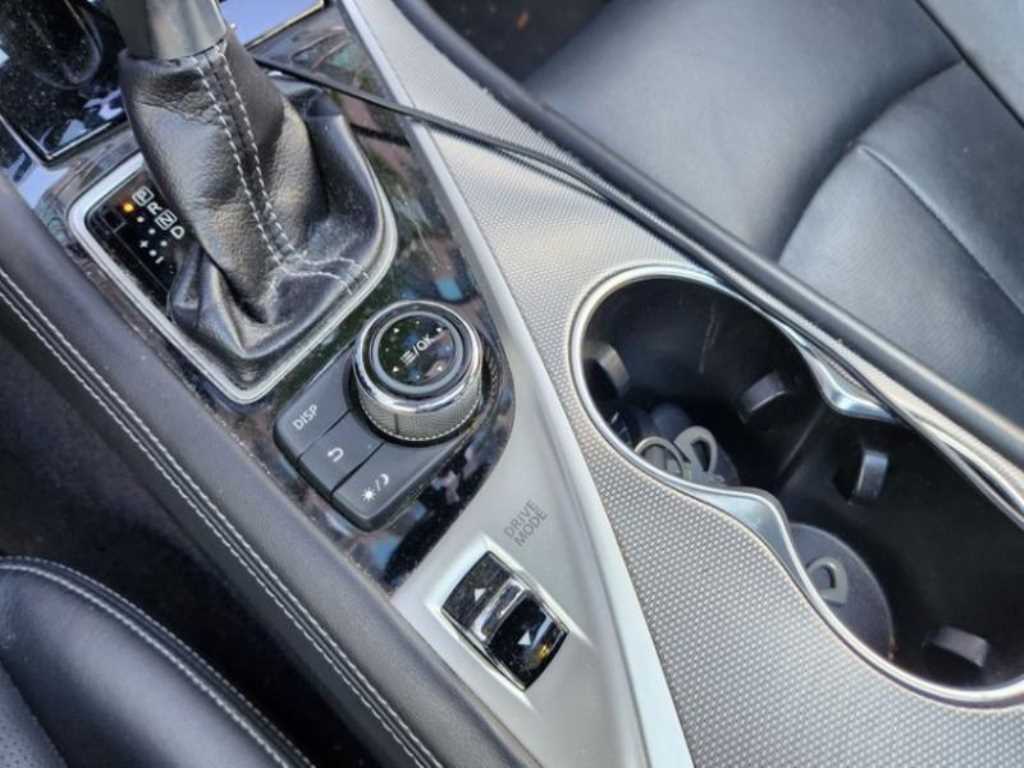 Infiniti Q - Vista 9