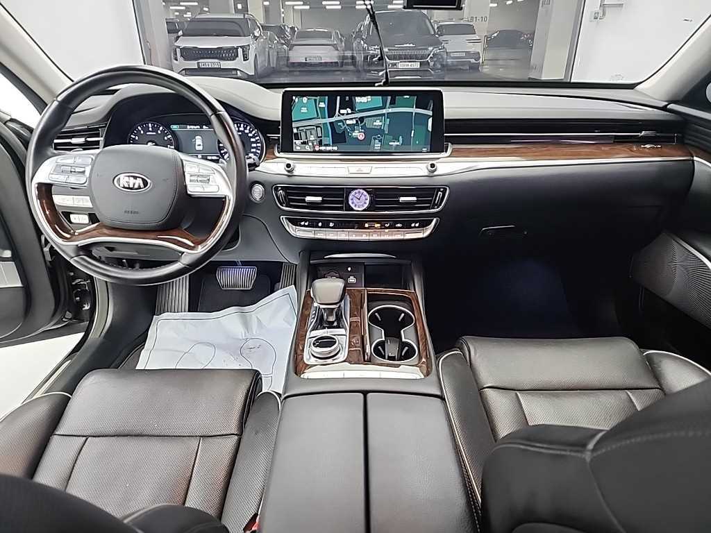 KIA K9 - Vista 7