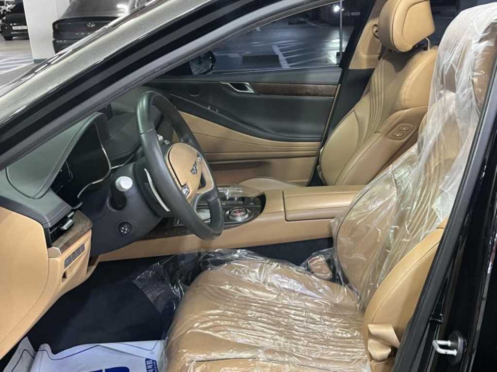 Genesis G80 - Vista 12