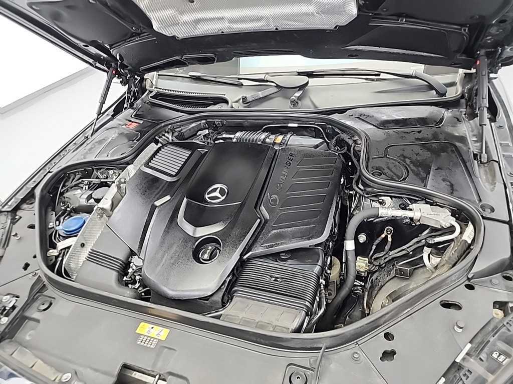 Mercedes Benz S Class - Vista 5