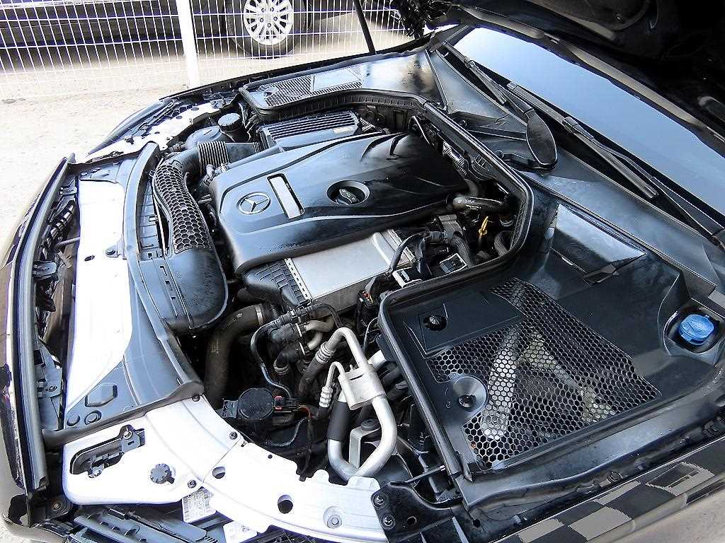 Mercedes Benz C Class 2017 Negro - Importación desde Corea - HF Imports Iquique - Foto 19