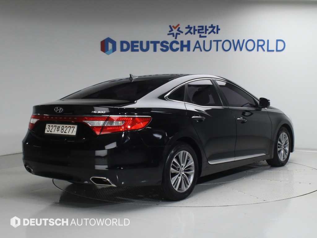 HYUNDAI Grandeur - Vista 2