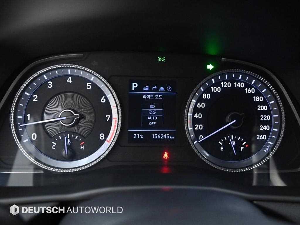 HYUNDAI Sonata - Vista 8