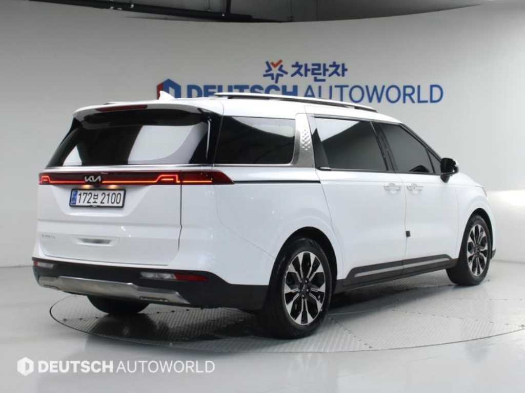 KIA Carnival - Vista 2