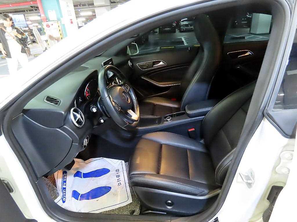 Mercedes Benz CLA Class - Vista 6