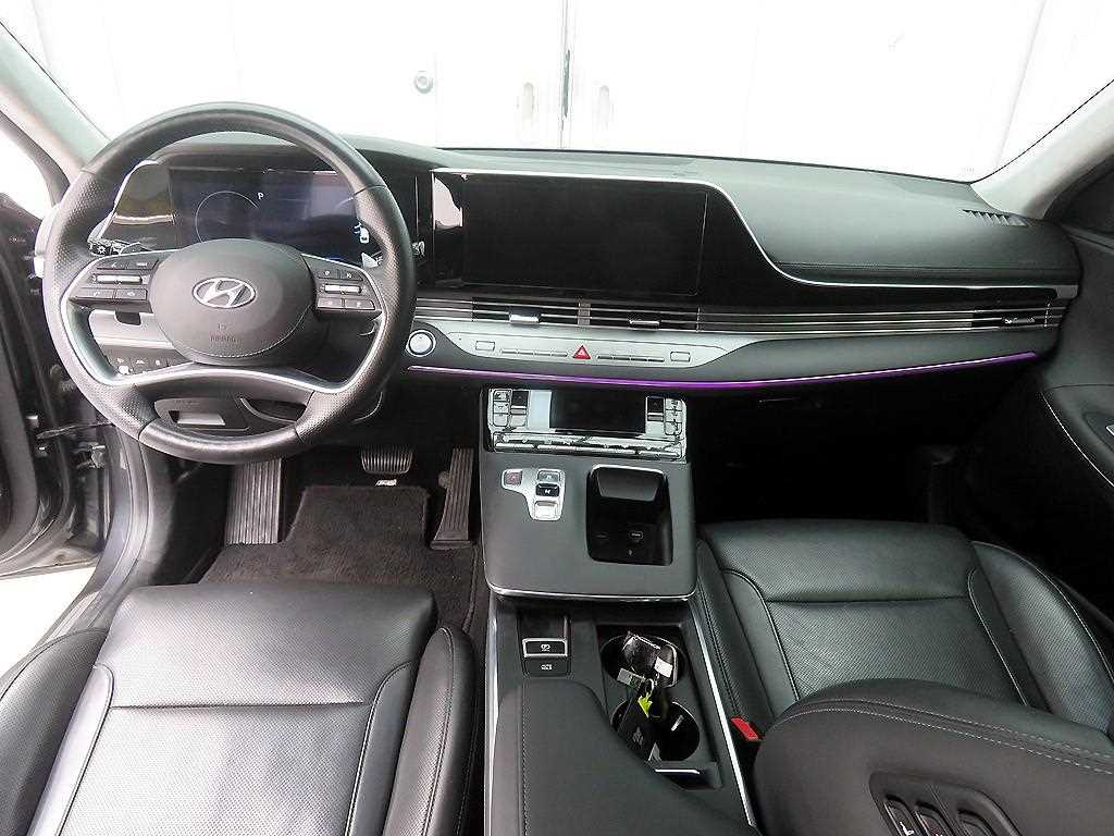 HYUNDAI Grandeur - Vista 8