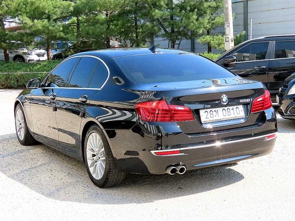 BMW 5 Series - Vista 4