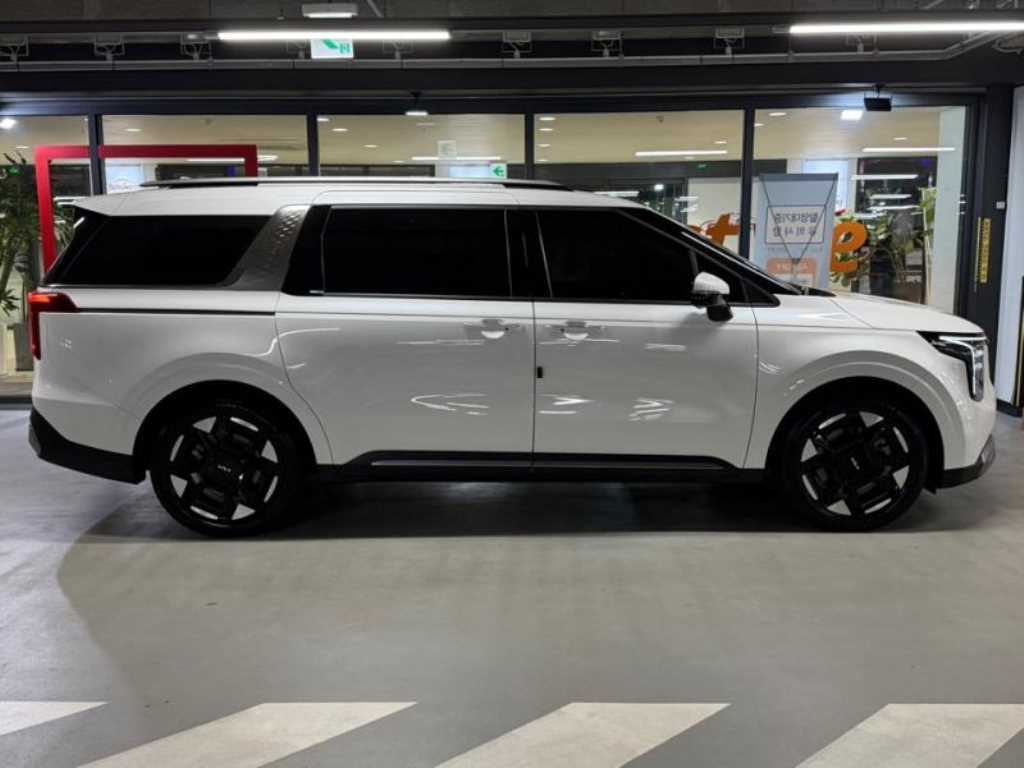 KIA Carnival - Vista 3