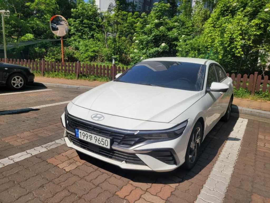HYUNDAI Avante 2024 Blanco - Importación desde Corea - HF Imports Iquique - Foto 1