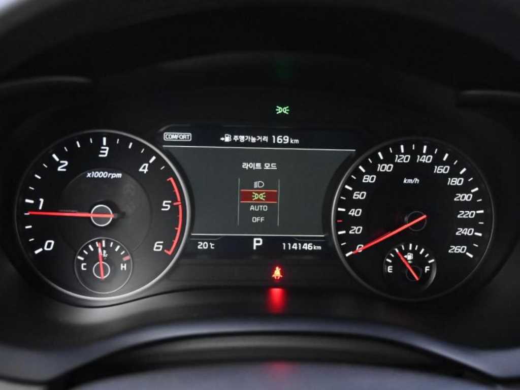 KIA Stinger - Vista 9