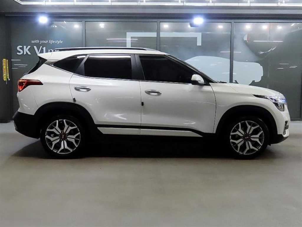 KIA Seltos - Vista 3