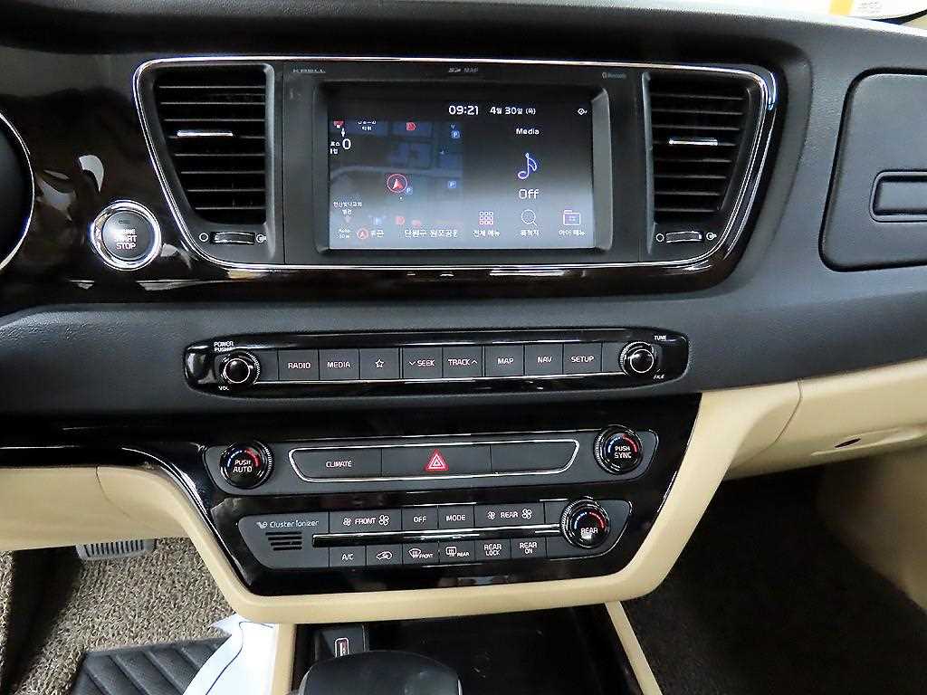 KIA Carnival 2020 - Importación desde Corea - HF Imports Iquique - Foto 13