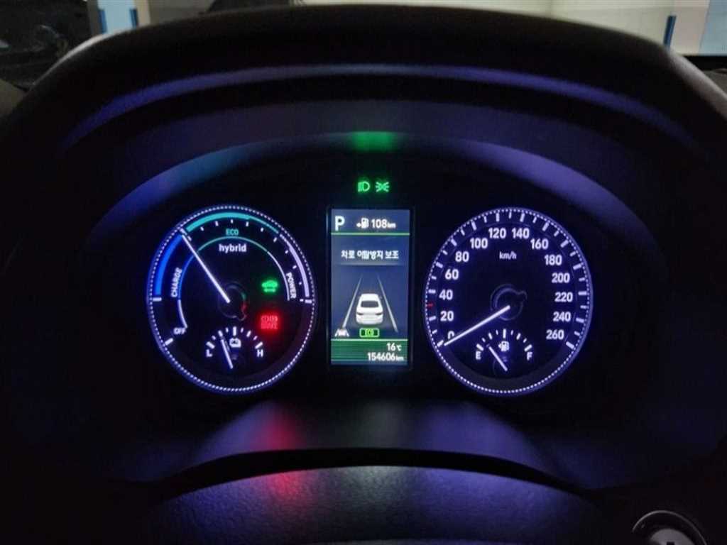 HYUNDAI Grandeur - Vista 5