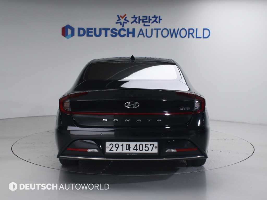HYUNDAI Sonata - Vista 4