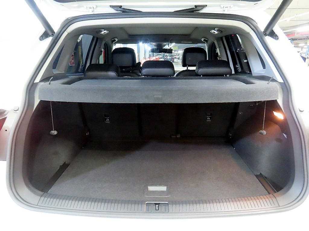 Volkswagen Tiguan 2020 Blanco - Importación desde Corea - HF Imports Iquique - Foto 17