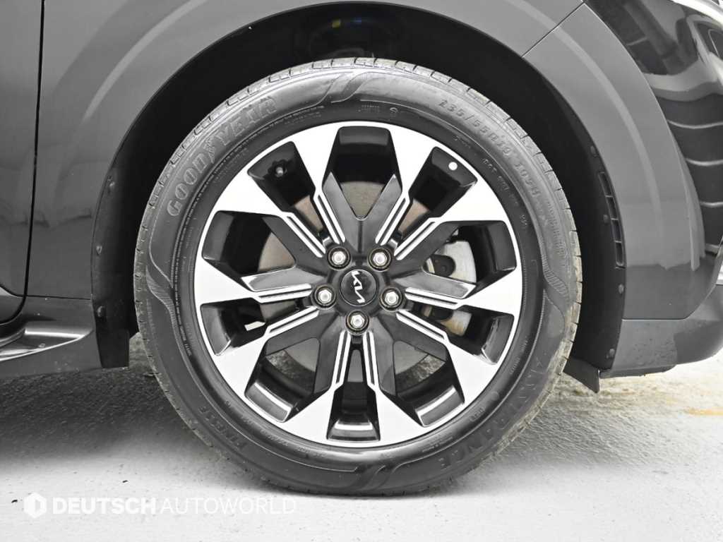 KIA Carnival - Vista 5
