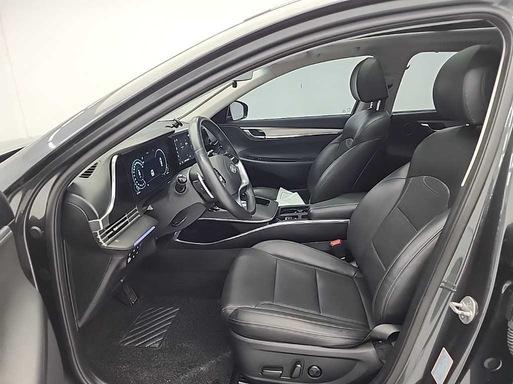 HYUNDAI Grandeur - Vista 11