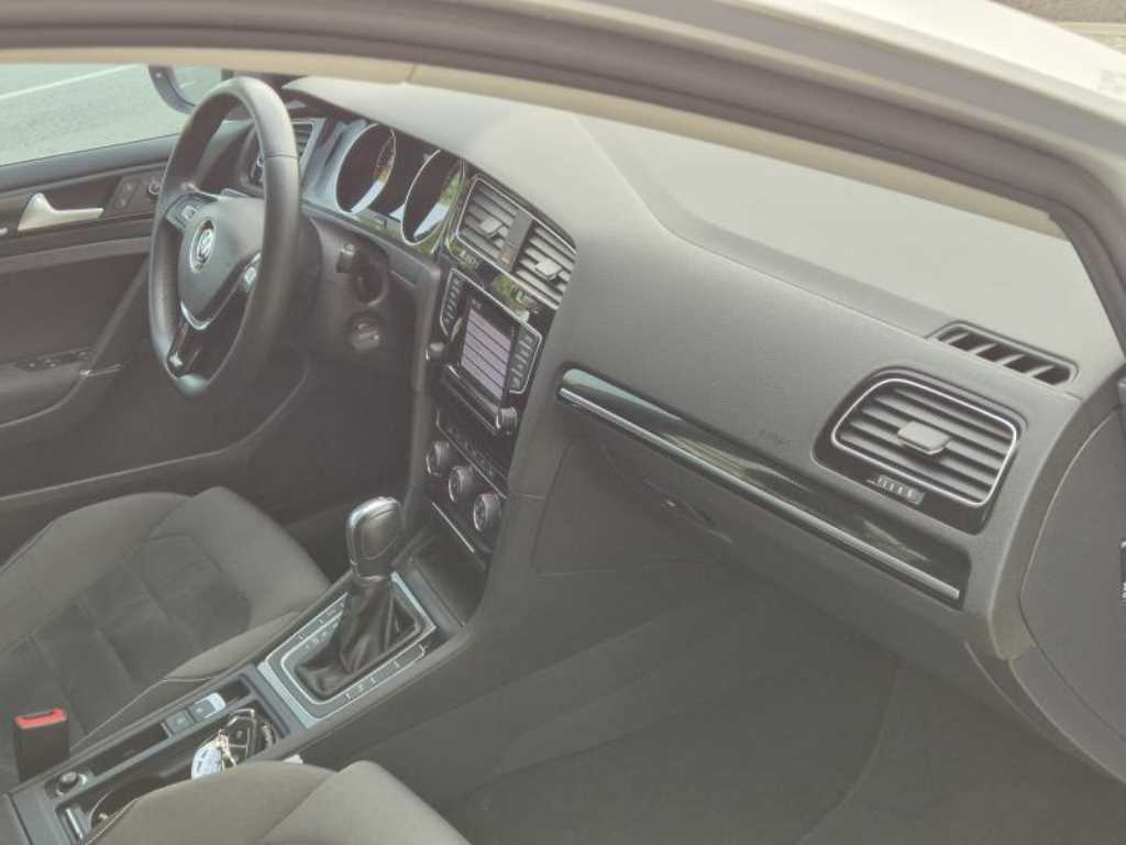 Volkswagen Golf - Vista 11
