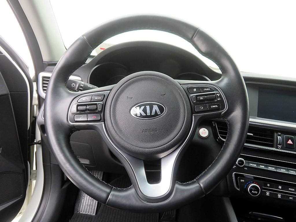 KIA K5 - Vista 10