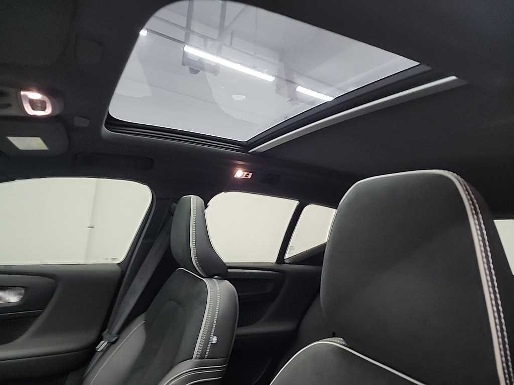 Volvo XC40 2022 Blanco - Importación desde Corea - HF Imports Iquique - Foto 14