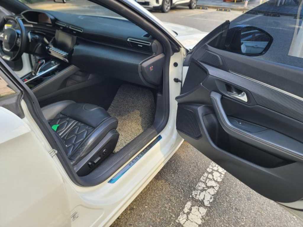 Peugeot 508 - Vista 8