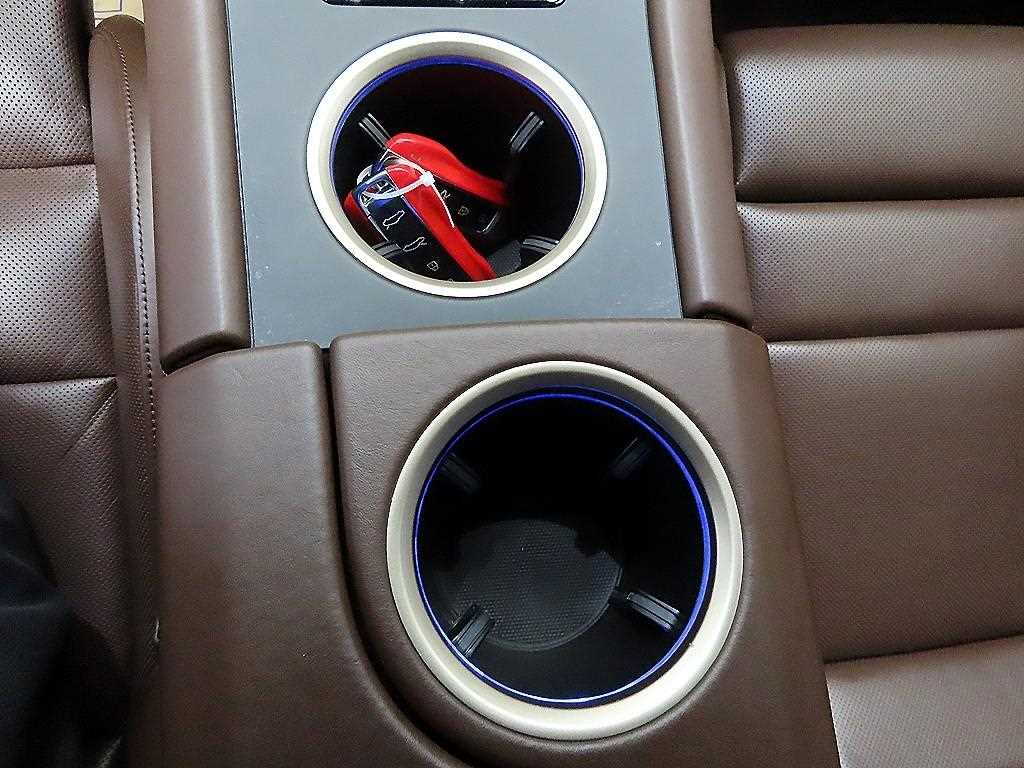 Porsche Taycan - Vista 12
