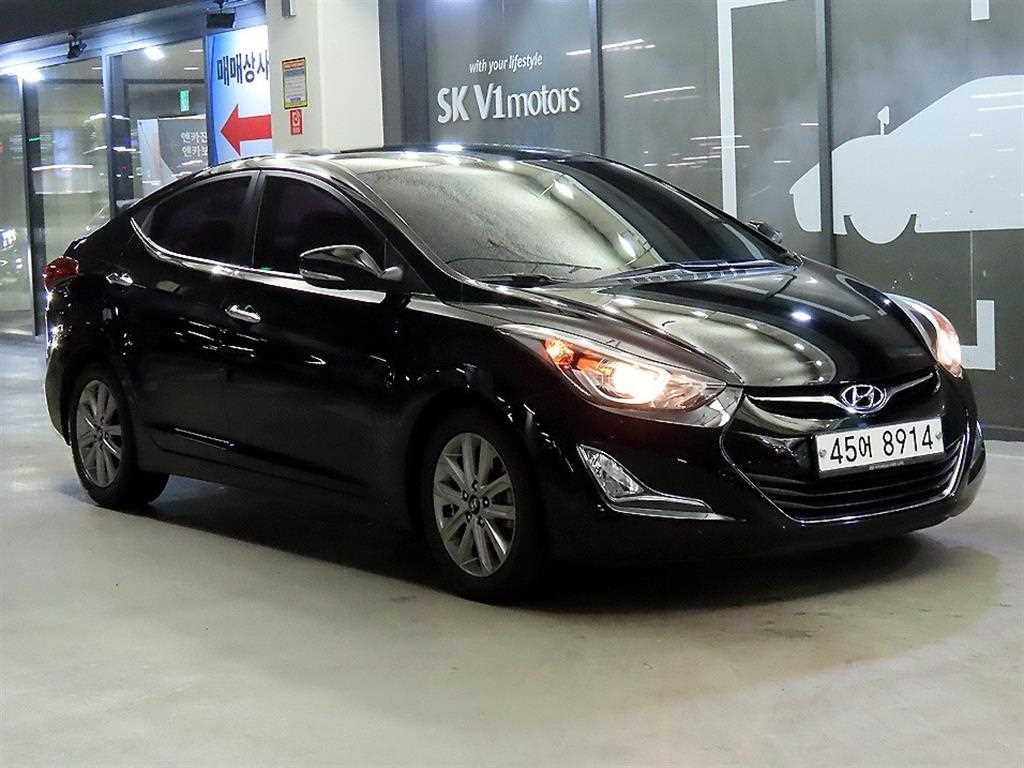 HYUNDAI Avante 2016 Negro - Importación desde Corea - HF Imports Iquique - Foto 1