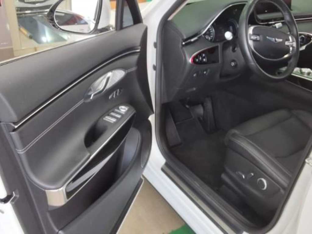 Genesis GV70 - Vista 4