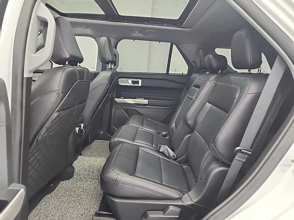 Ford Explorer - Vista 12