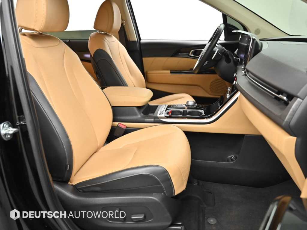 KIA Carnival - Vista 10