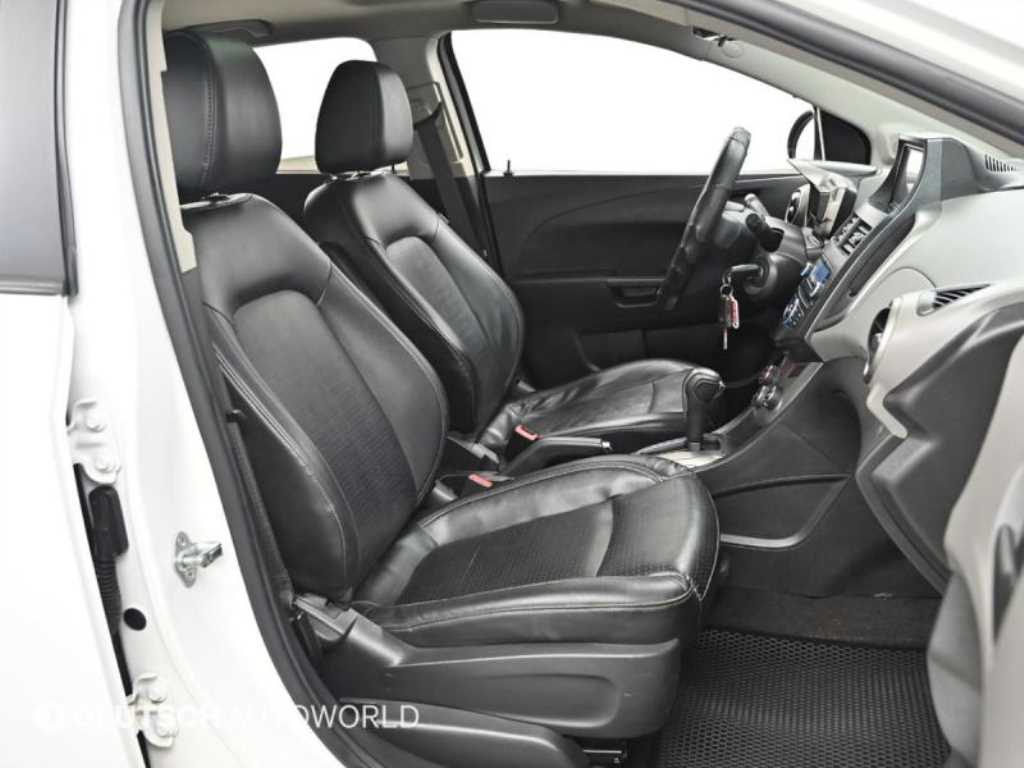Chevrolet Abeo - Vista 10