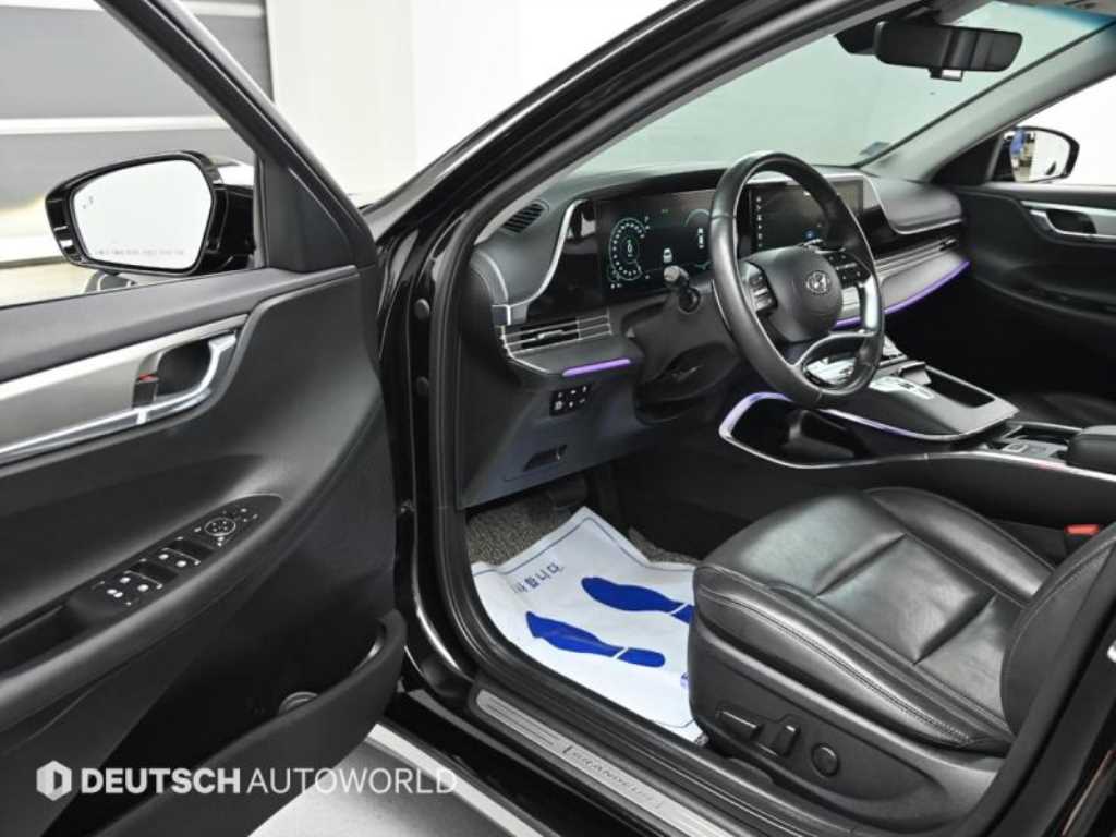HYUNDAI Grandeur - Vista 11