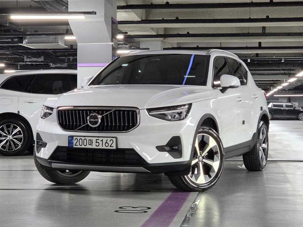 Volvo XC40 - Vista 3