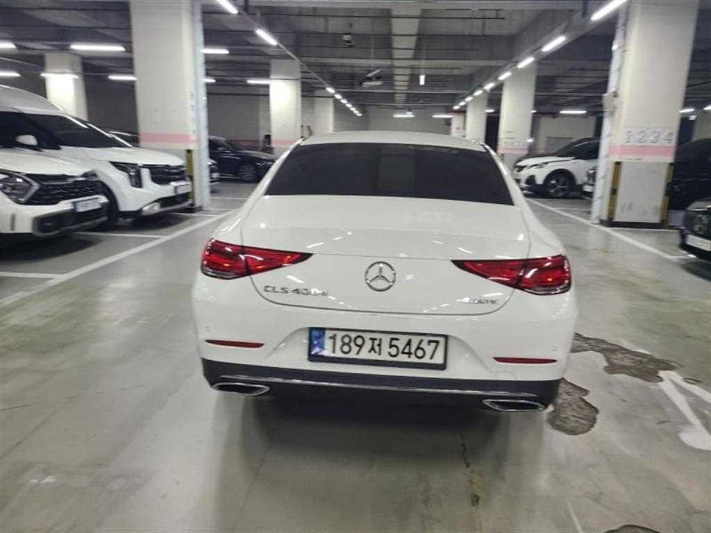Mercedes Benz CLS Class - Vista 6