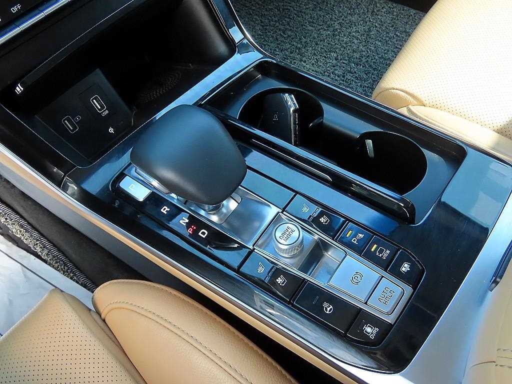 KIA K7 - Vista 11