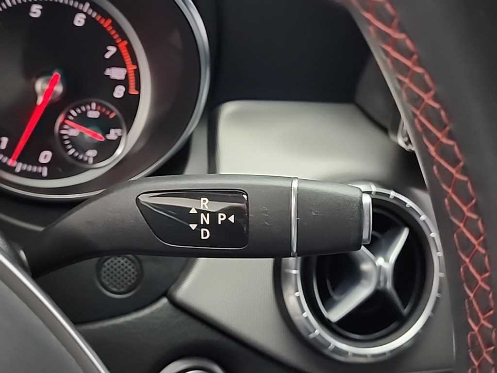 Mercedes Benz CLA Class - Vista 8