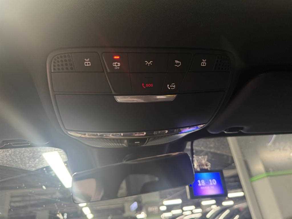 Mercedes Benz E class - Vista 12