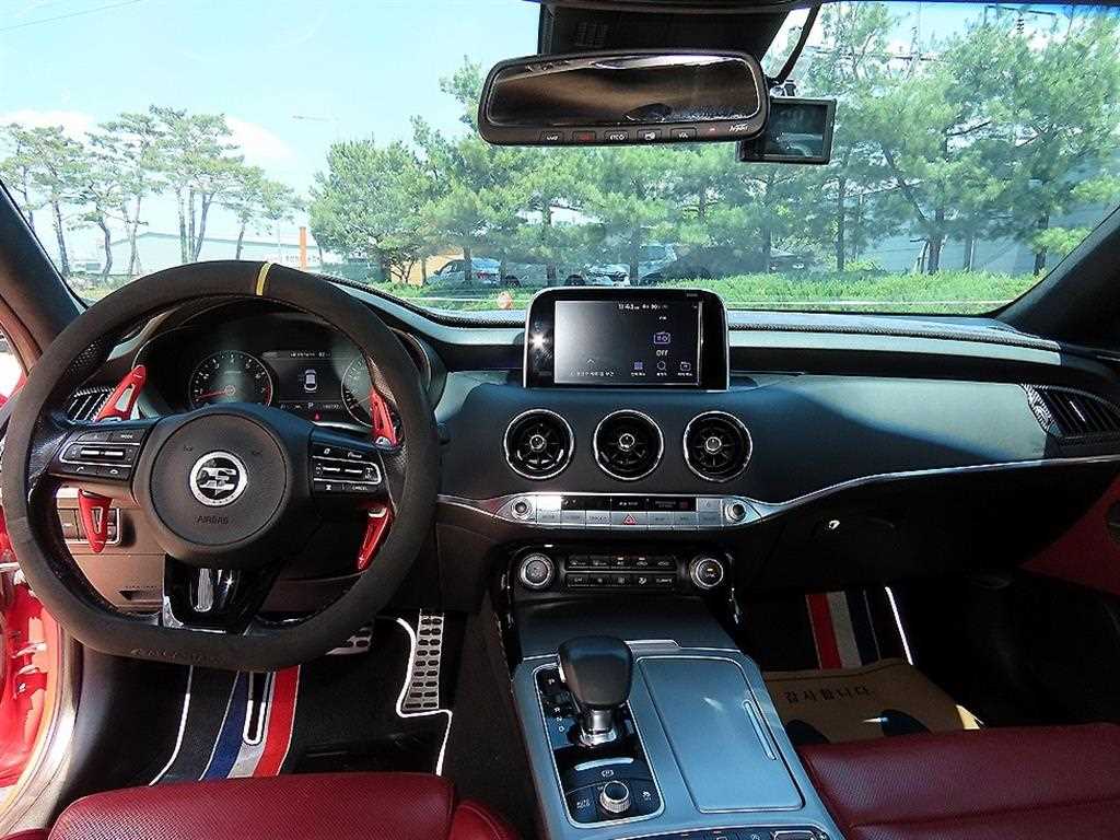 KIA Stinger - Vista 7