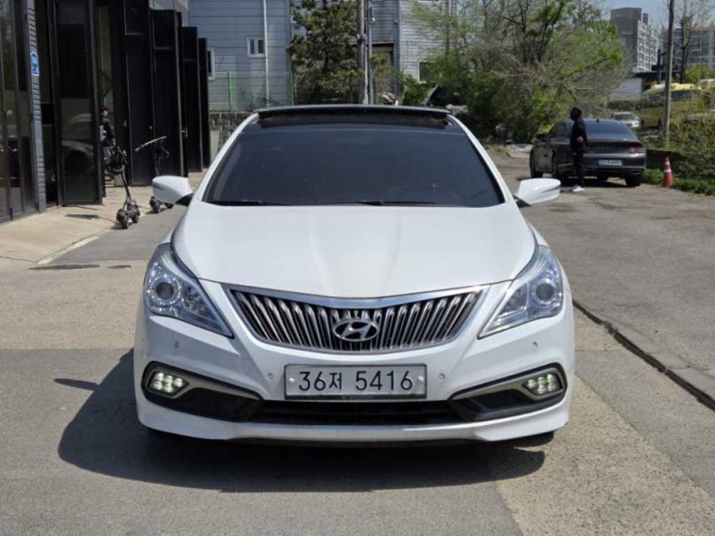 HYUNDAI Grandeur 2011 Blanco - Importación desde Corea - HF Imports Iquique - Foto 1