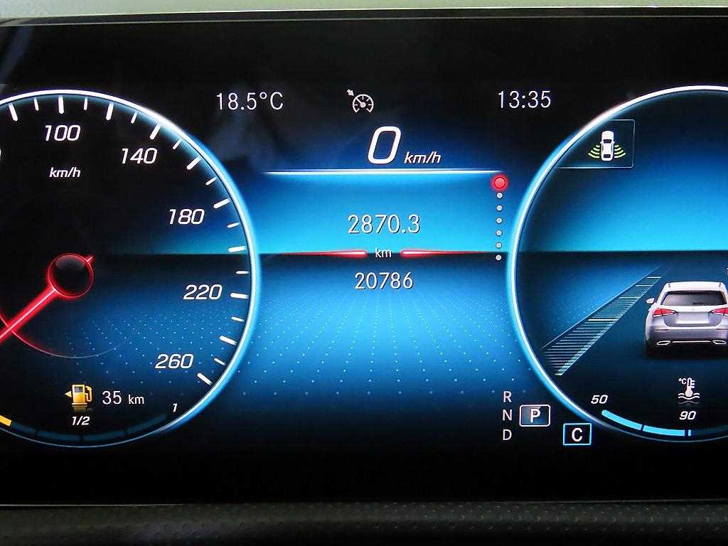 Mercedes Benz A Class - Vista 9