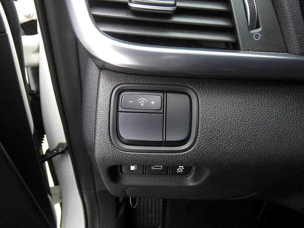 KIA K5 - Vista 9
