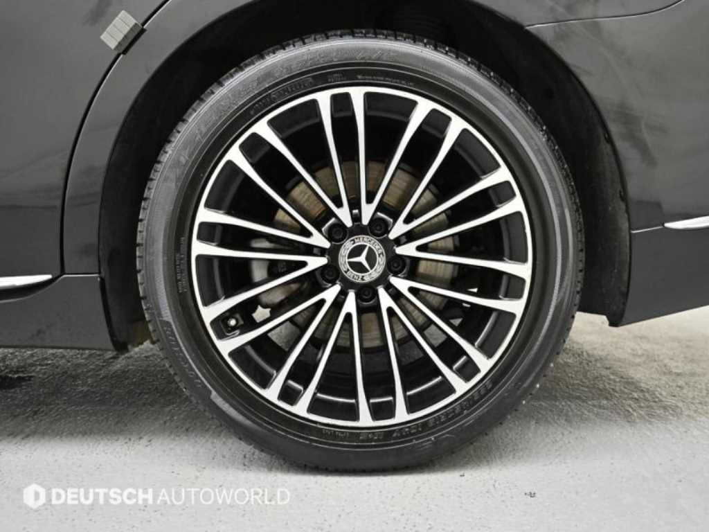 Mercedes Benz S Class - Vista 5