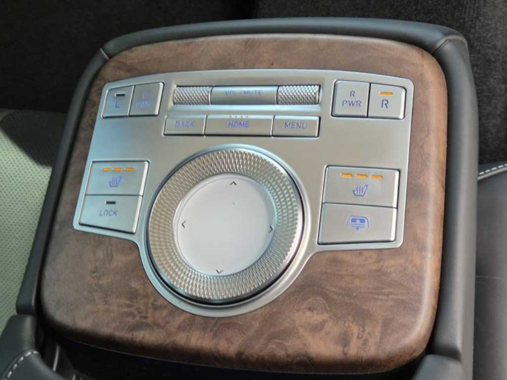 Genesis G80 - Vista 12